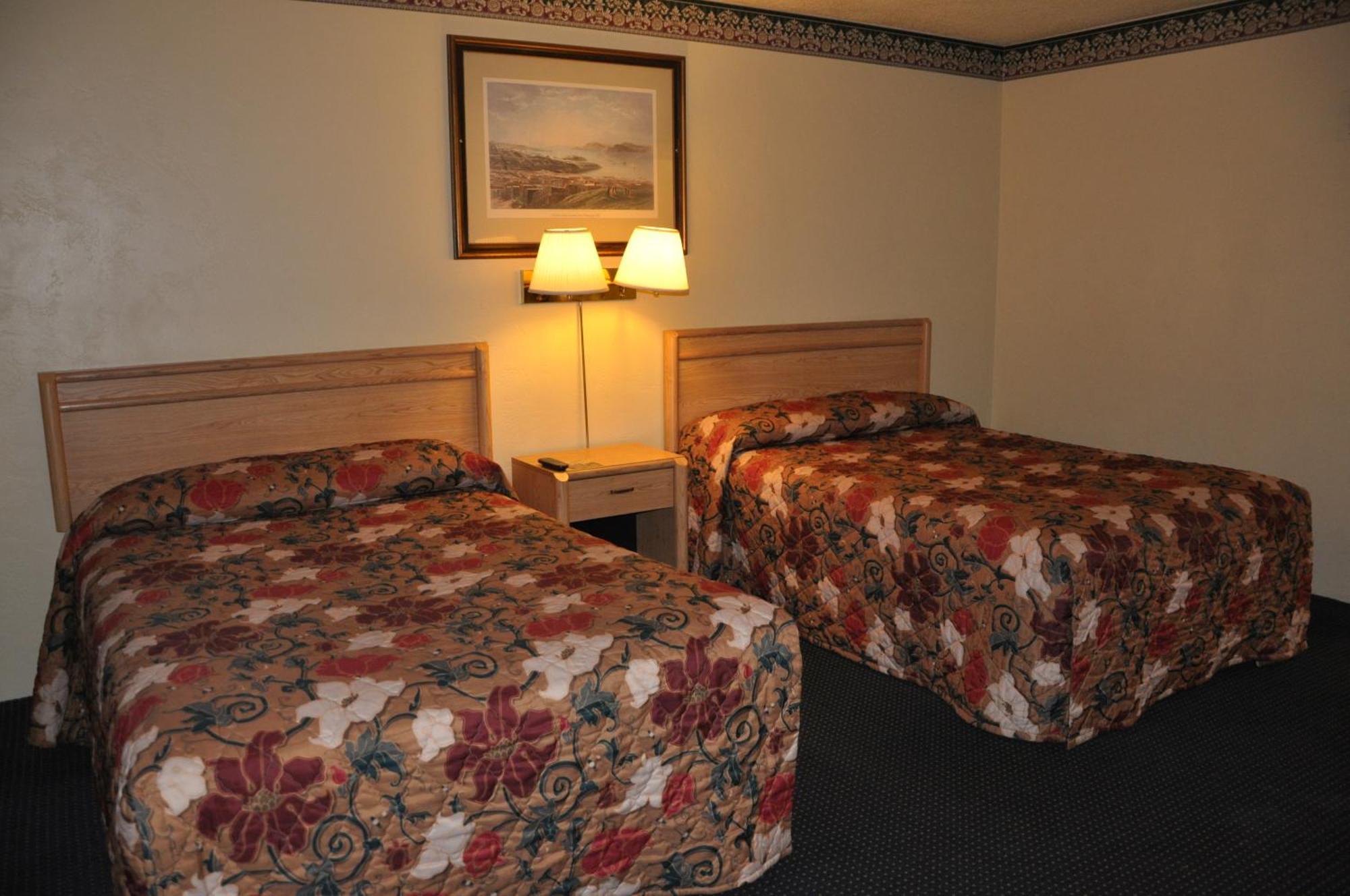 Travelers Inn Manteca Bagian luar foto